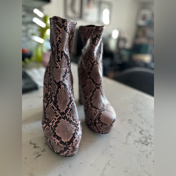 Pink Snakeskin Platform Heel Boots - Picture 8 of 8